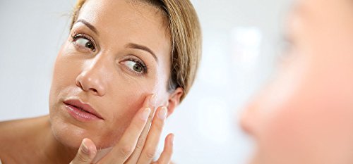 Kozmetički proizvodi za lice - vitamin C SERUM PREMIUM kompleks sa hijaluronskom kiselinom - bore oko usana - 3 bočice