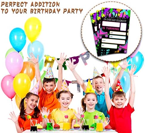 Ondtom Roller Rođendan za rođendanu Pozivnice sa kovertama - 20 paketa - Neon Glow Skate Party